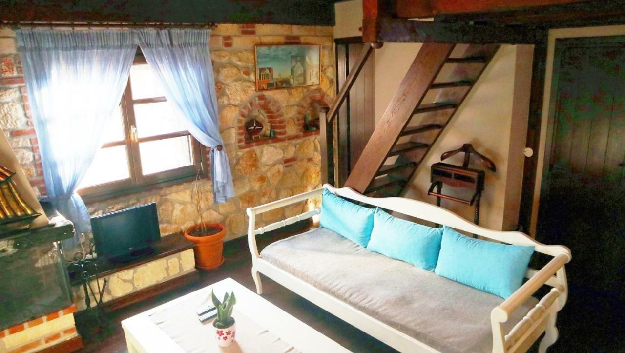 Vila Stone House Andromeda Psakoudia Exteriér fotografie